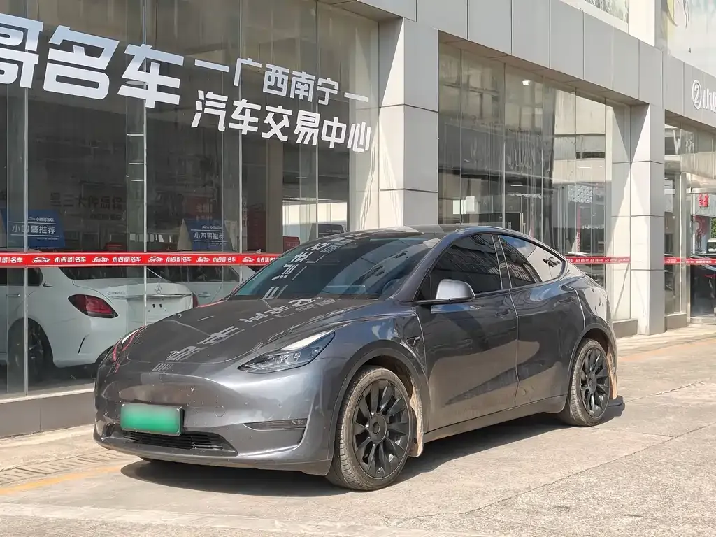 Tesla Model Y — фото 4