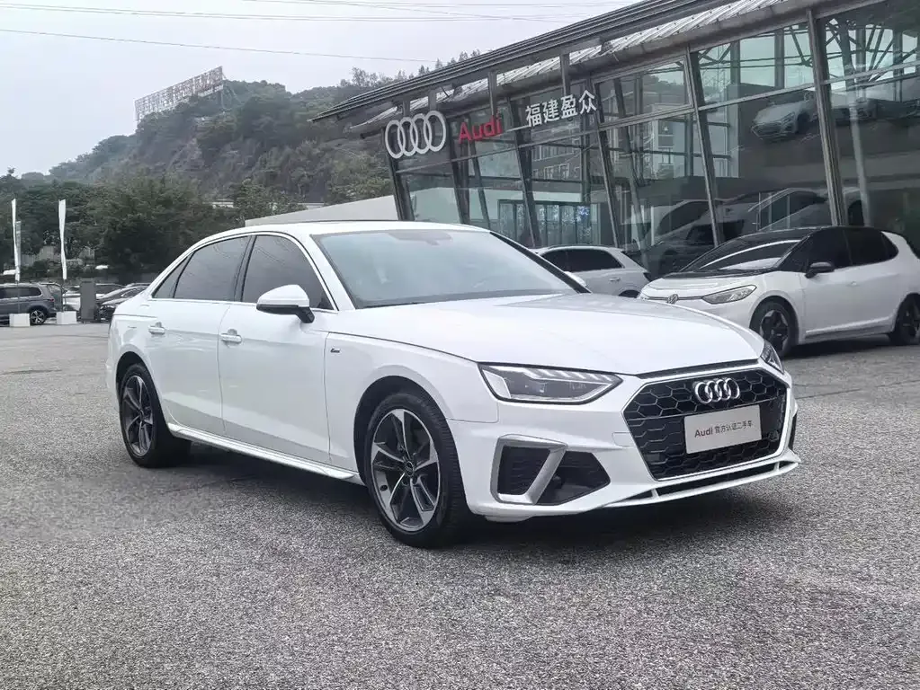 Audi A4L — фото 5