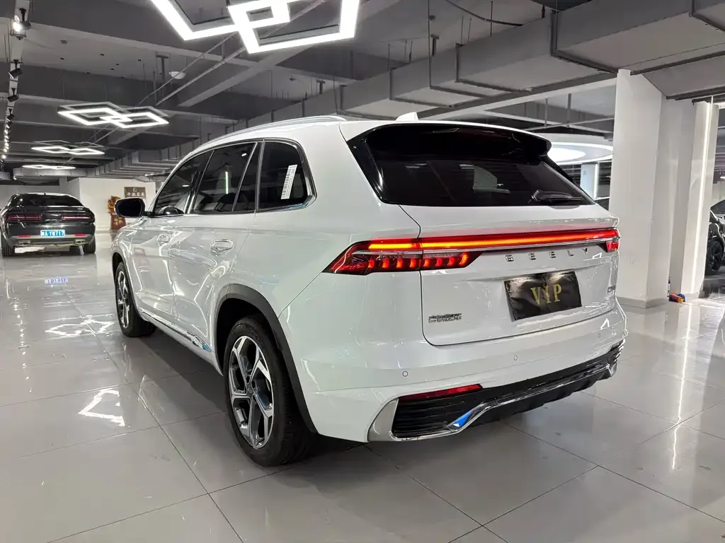Geely Xingyue L — фото 2