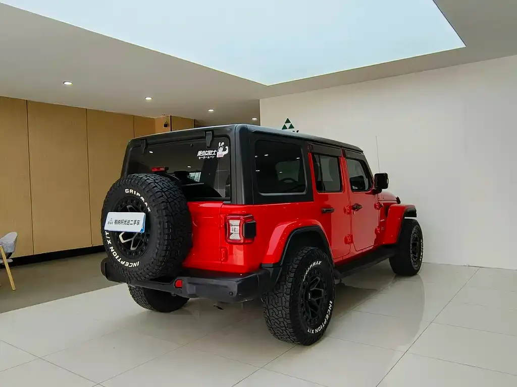 Jeep Wrangler — фото 4