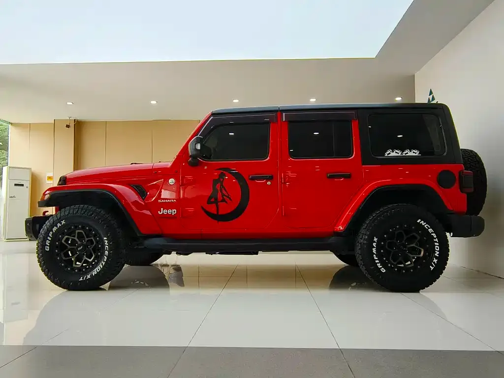 Jeep Wrangler — фото 8