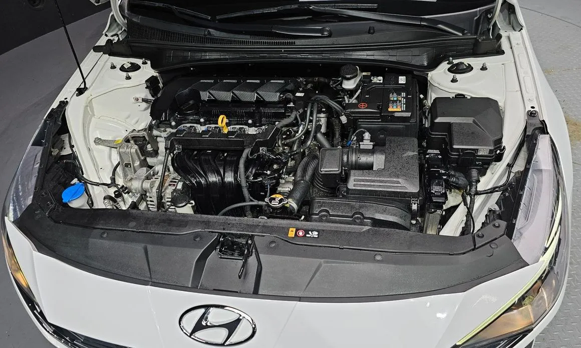 Hyundai AVANTE — фото 5