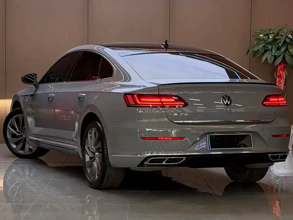 Volkswagen CC — фото 10