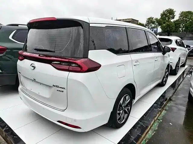 GAC Motor Trumpchi M6 — фото 2