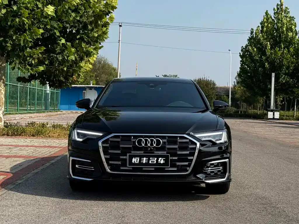 Audi A6L — фото 10