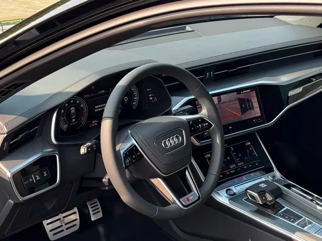Audi A6L — фото 2
