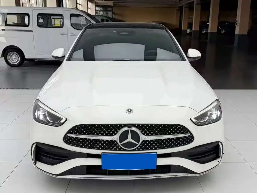 Mercedes-Benz C-Class — фото 1
