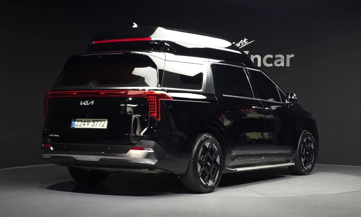 Kia Carnival — фото 10