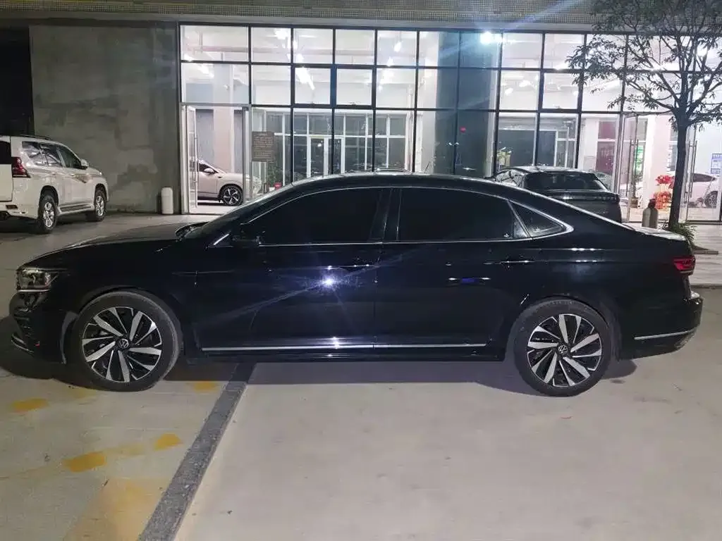 Volkswagen Passat — фото 3