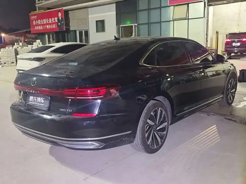 Volkswagen Passat — фото 5