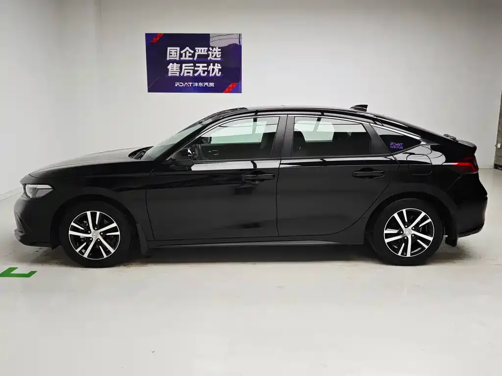 Honda Civic — фото 7
