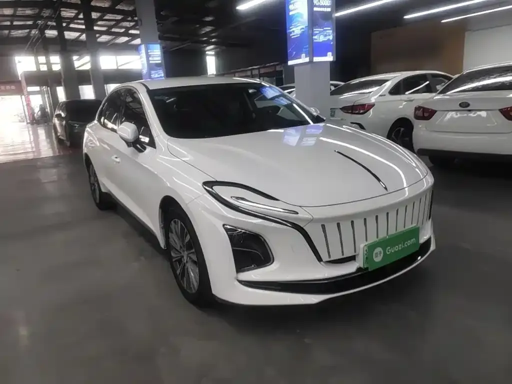 Hongqi E-QM5 — фото 4