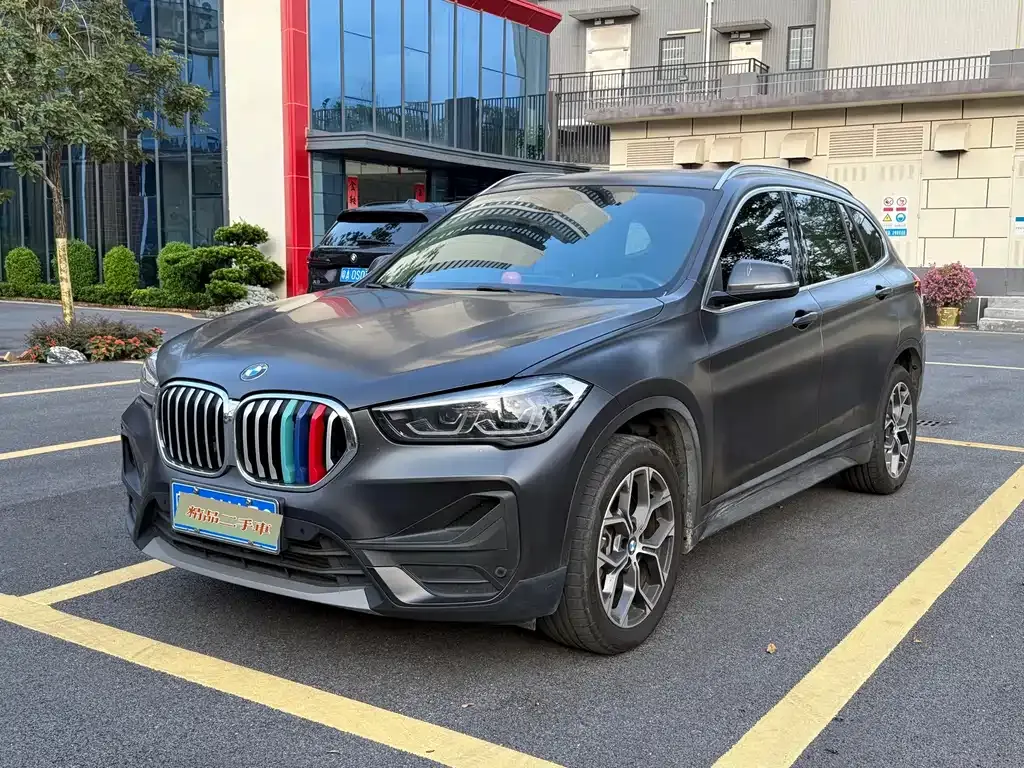 BMW X1 — фото 1