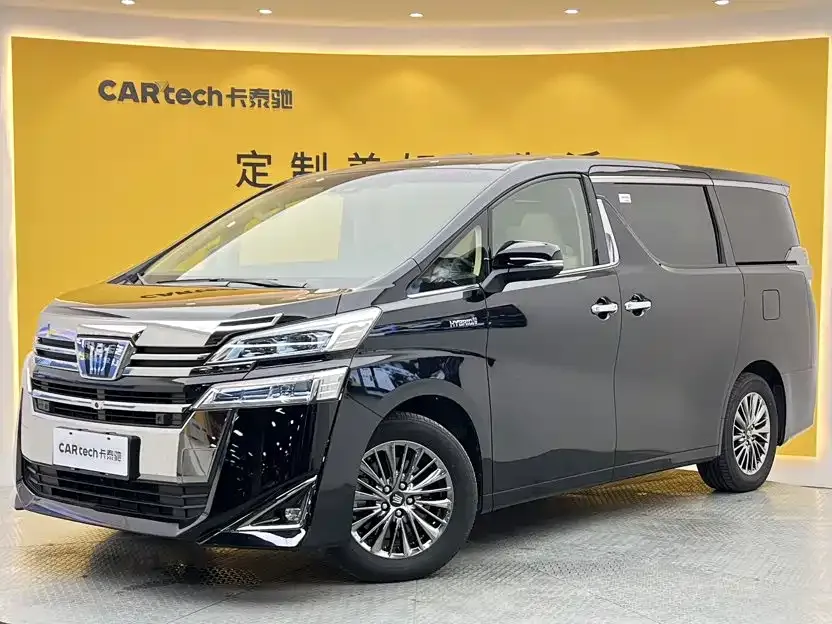 Toyota Vellfire — фото 1