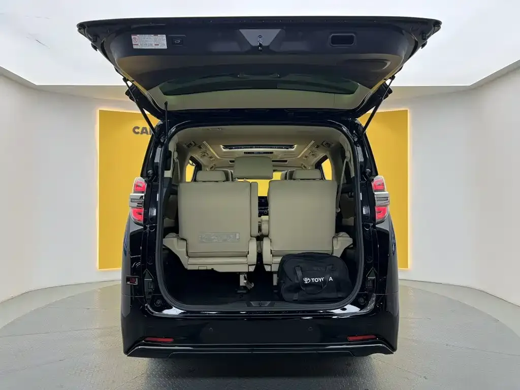 Toyota Vellfire — фото 5