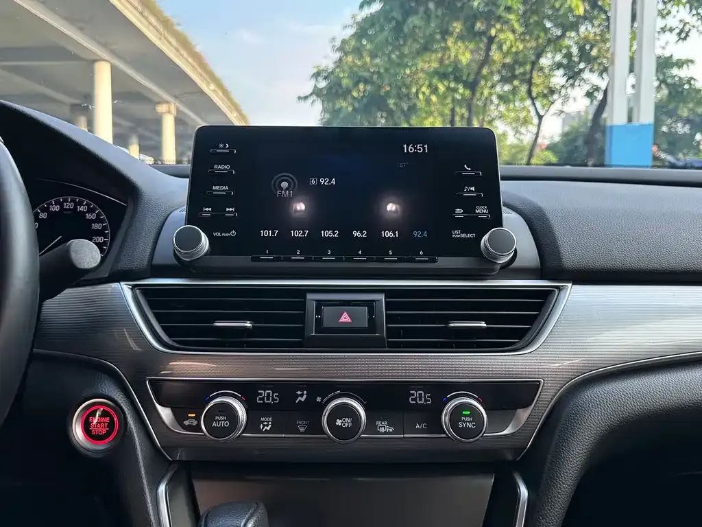Honda Accord — фото 2