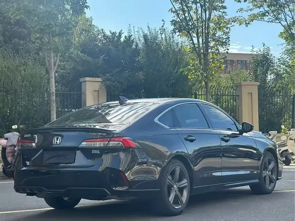 Honda Inspire — фото 3