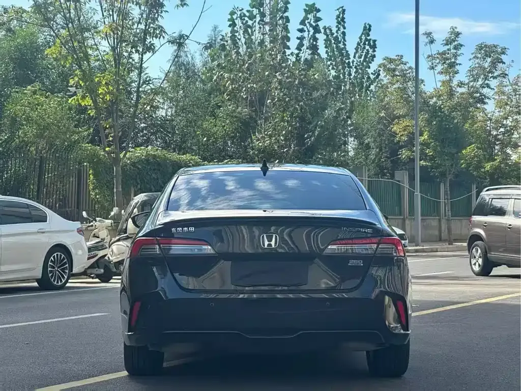 Honda Inspire — фото 7