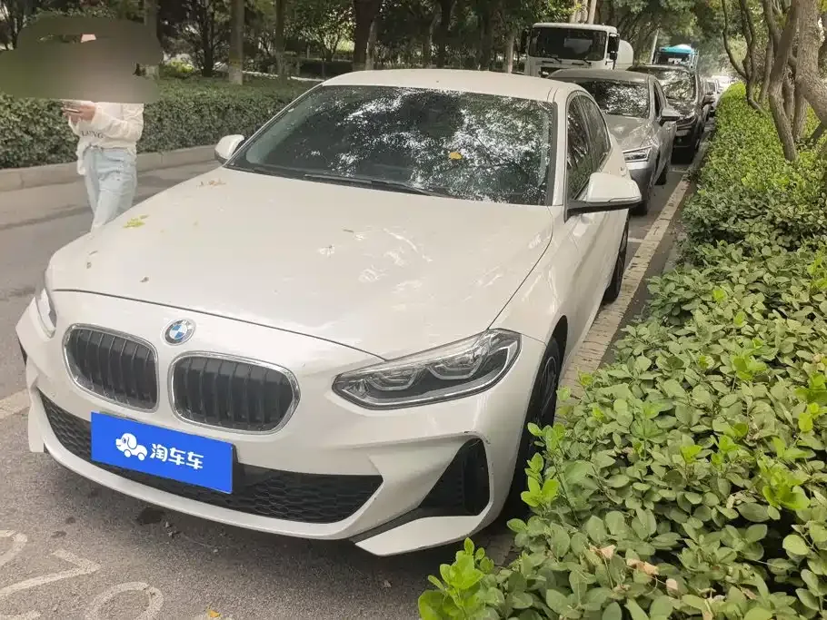 BMW 1 Series — фото 1