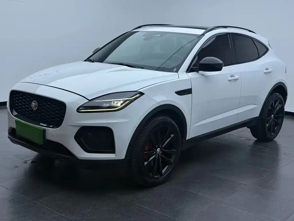 Jaguar E-PACE — фото 1