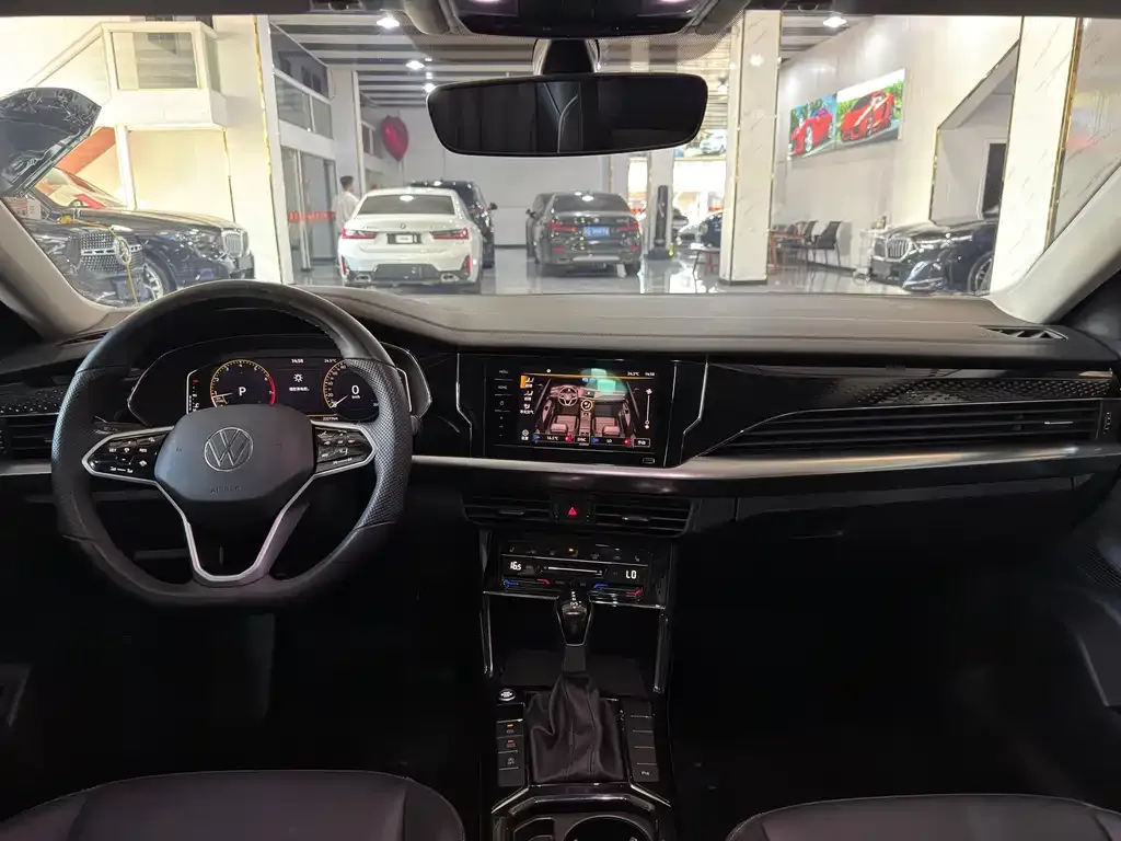 Volkswagen Passat — фото 8