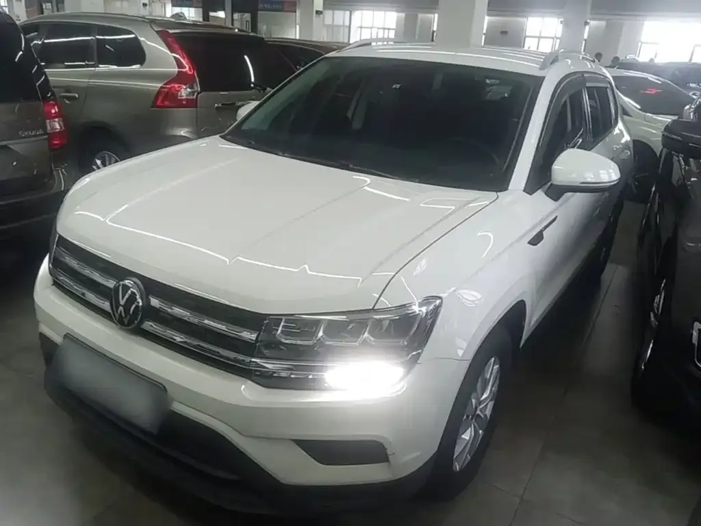 Volkswagen Tharu — фото 1