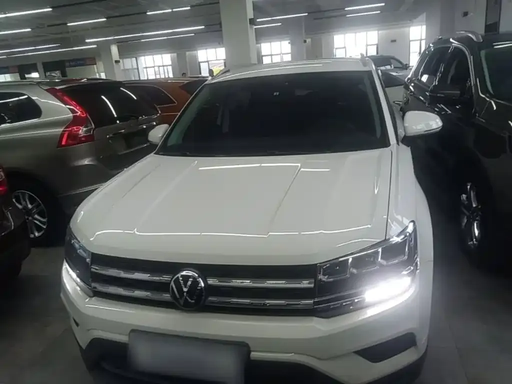 Volkswagen Tharu — фото 2