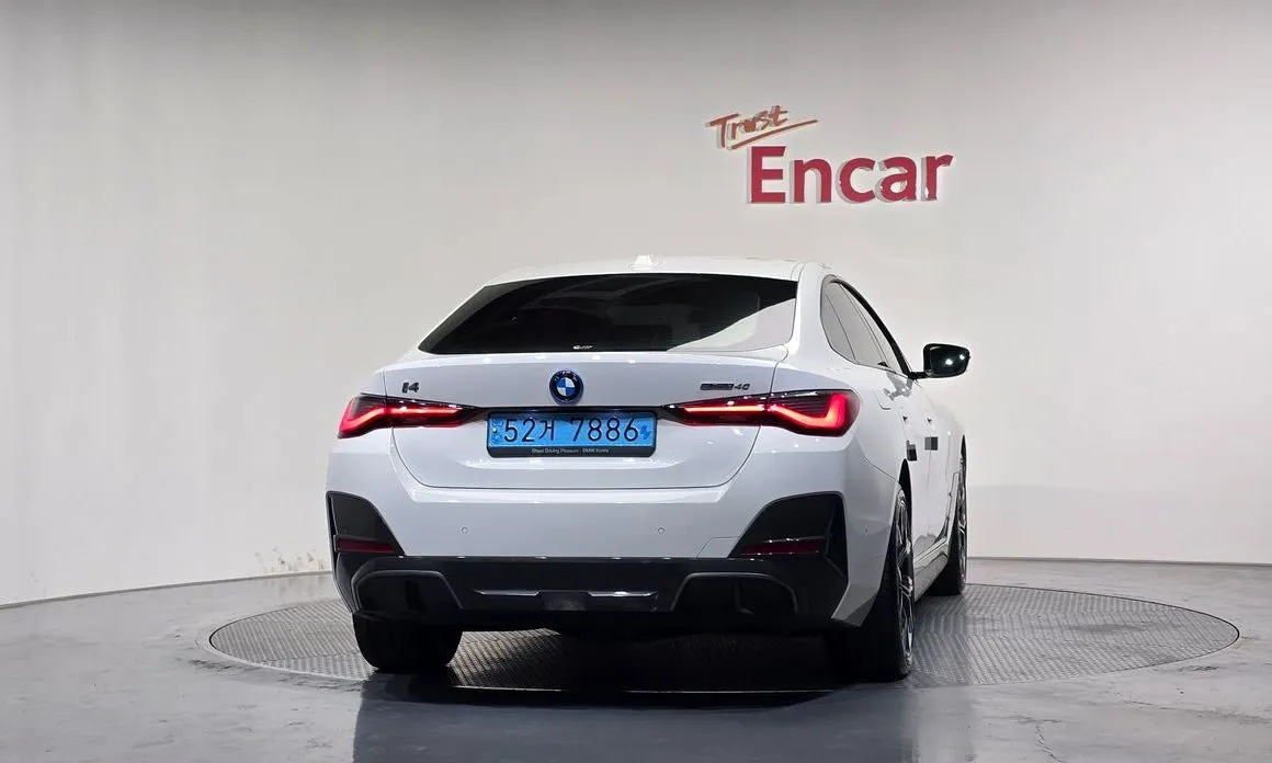 BMW i4 — фото 5