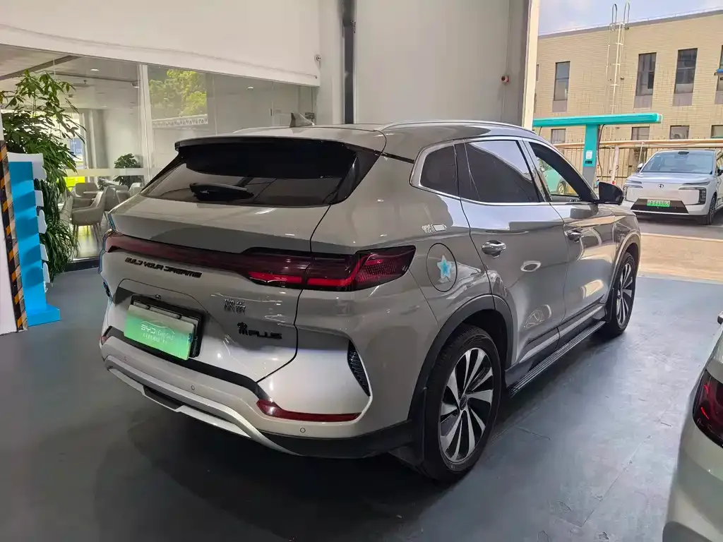 BYD PLUS New Energy — фото 2