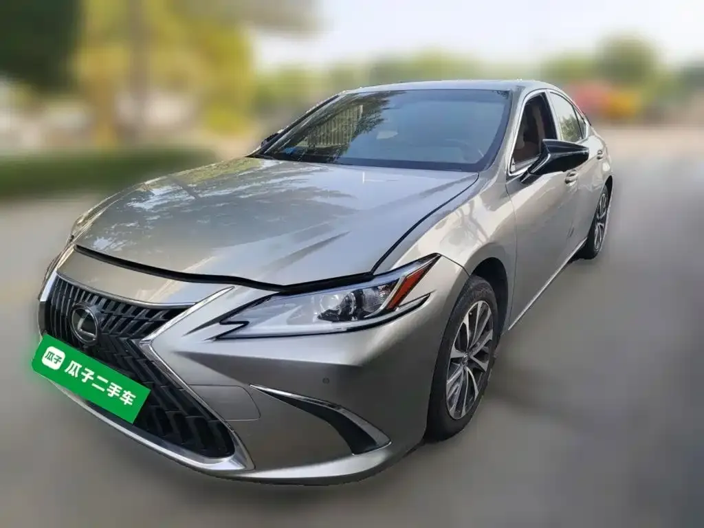 Lexus ES — фото 7