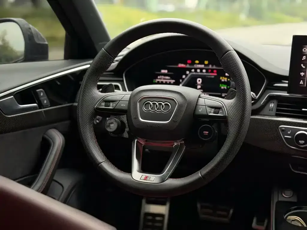 Audi S4 — фото 5