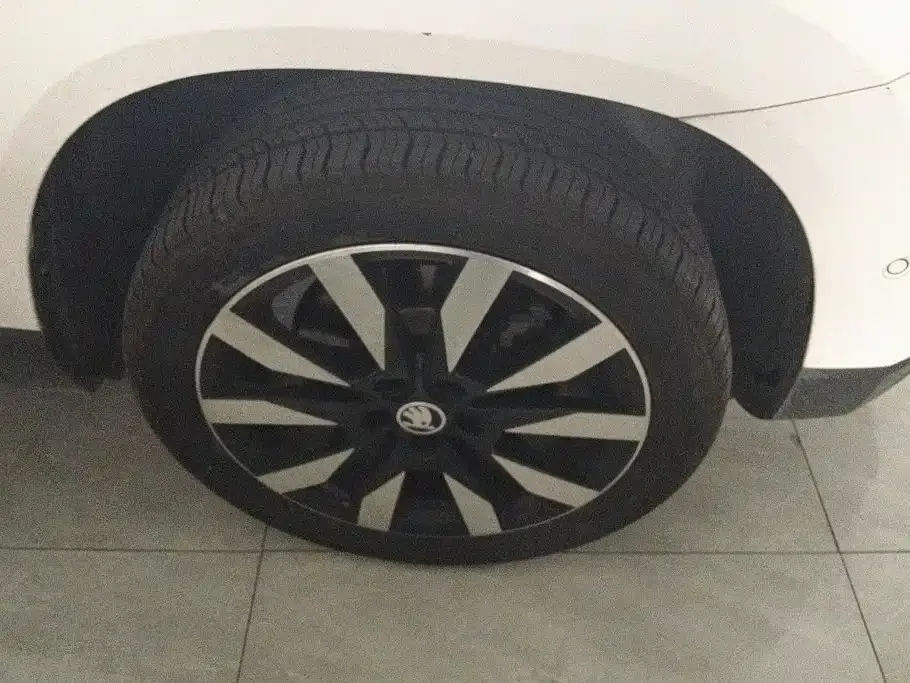 Skoda Karoq — фото 9