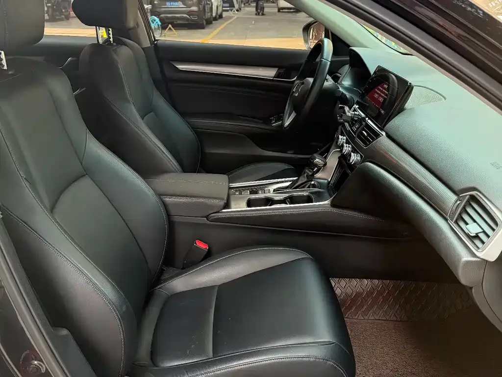 Honda Accord — фото 5