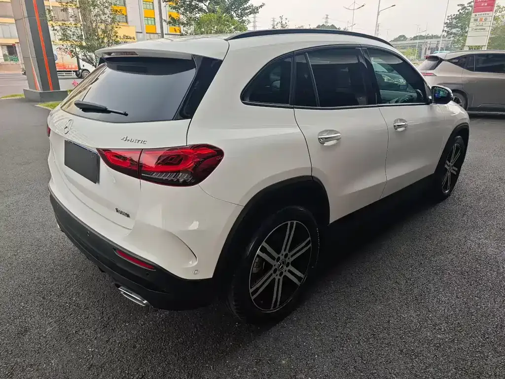 Mercedes-Benz GLA — фото 8