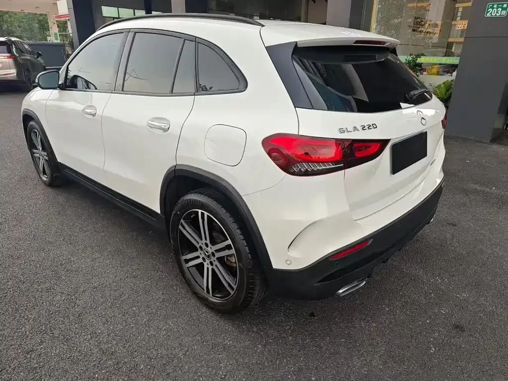 Mercedes-Benz GLA — фото 4