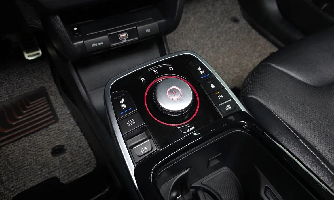 Kia Niro — фото 9
