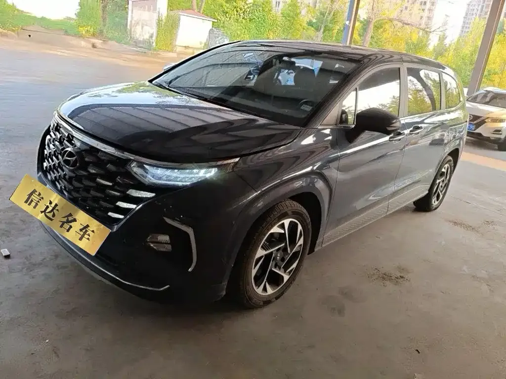 Hyundai Custo — фото 1