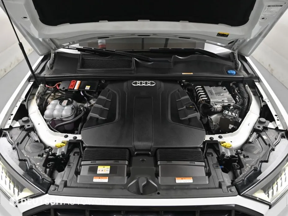 Audi Q7 — фото 10