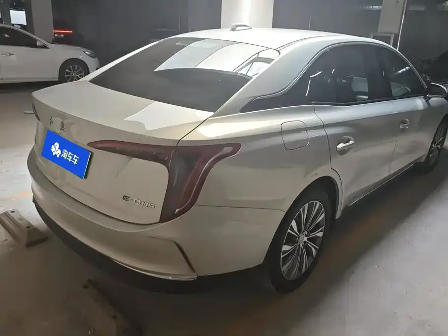 Hongqi E-QM5 — фото 3