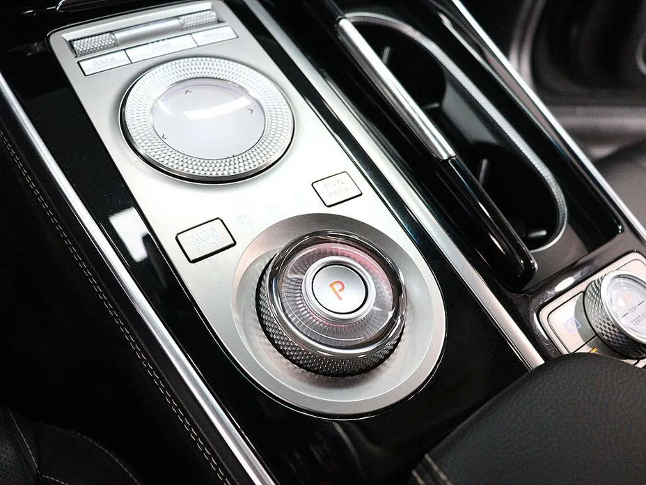 Genesis GV80 — фото 10