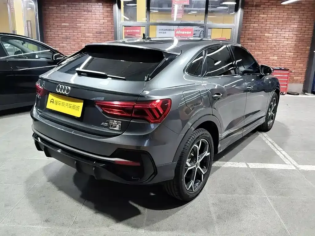 Audi Q3 Sportback — фото 3