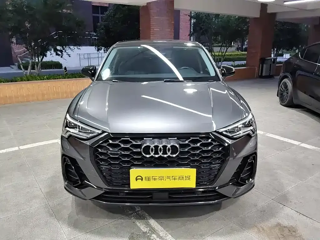 Audi Q3 Sportback — фото 10