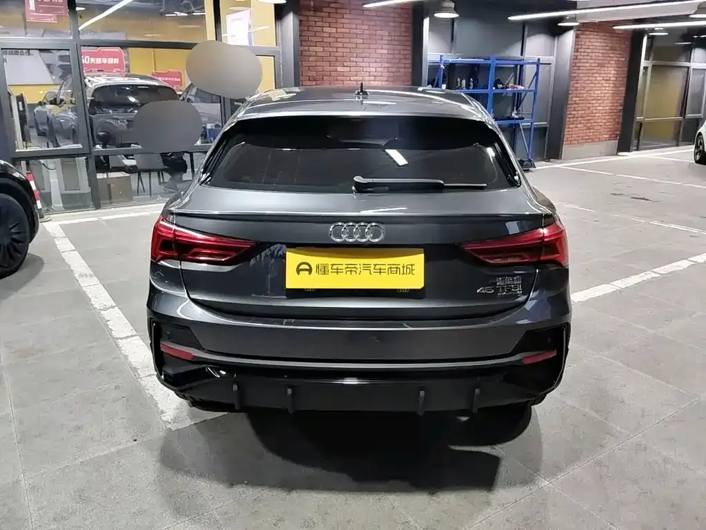 Audi Q3 Sportback — фото 8