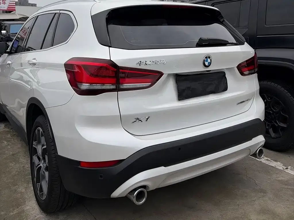 BMW X1 — фото 3