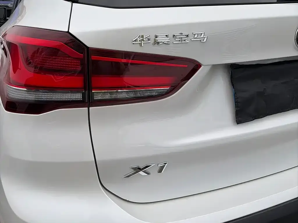 BMW X1 — фото 2