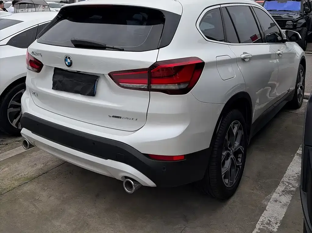 BMW X1 — фото 4