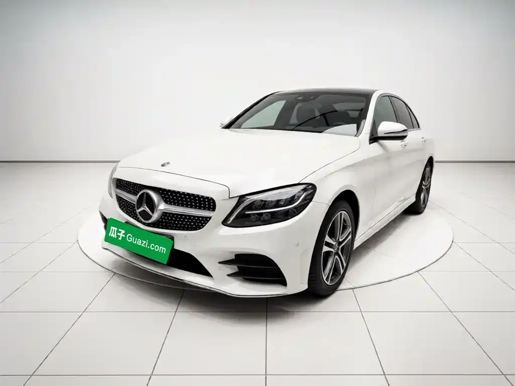 Mercedes-Benz C-Class — фото 1