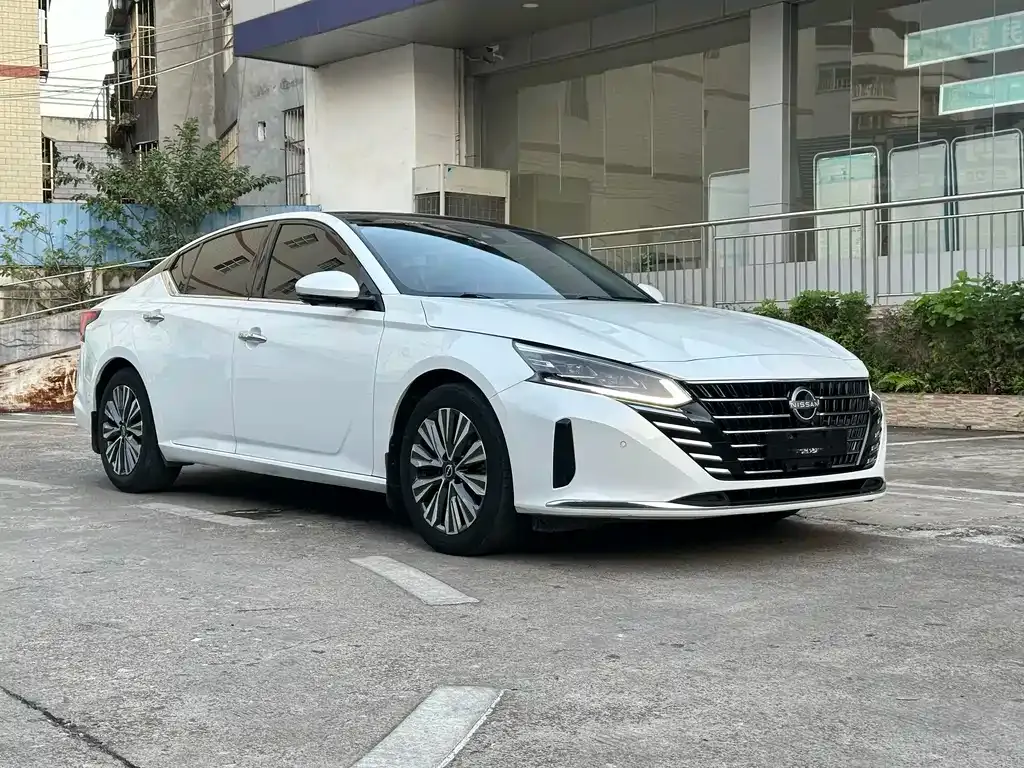 Nissan Teana — фото 9