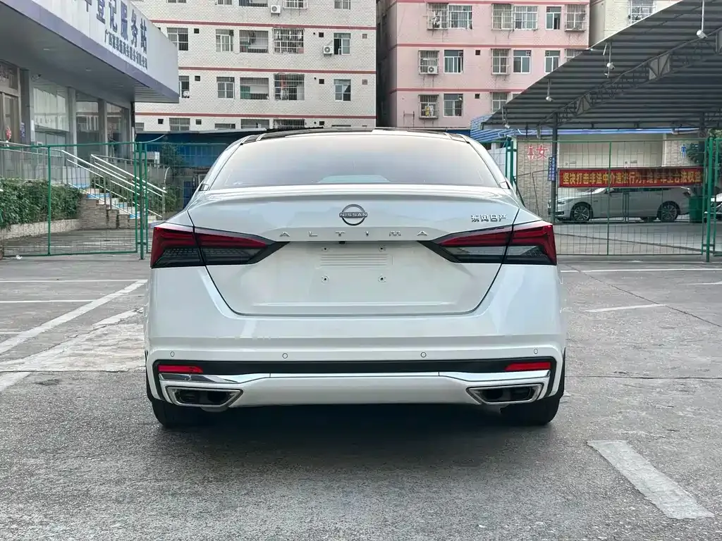 Nissan Teana — фото 5