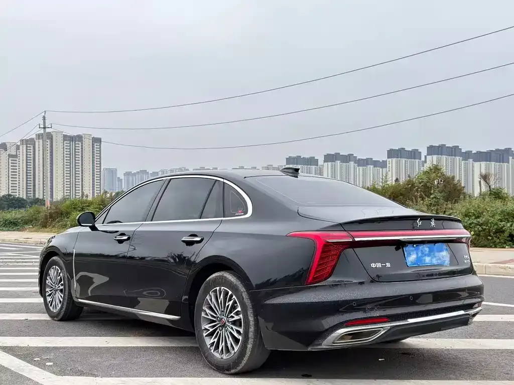 Hongqi H5 — фото 4